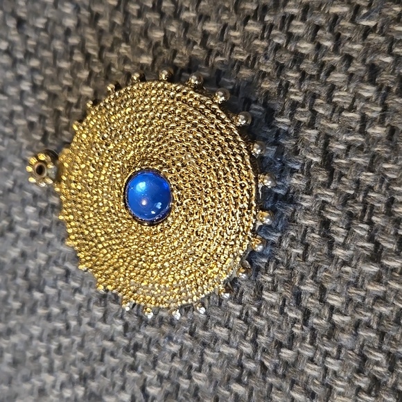 Jewelry - Amulet pendant
